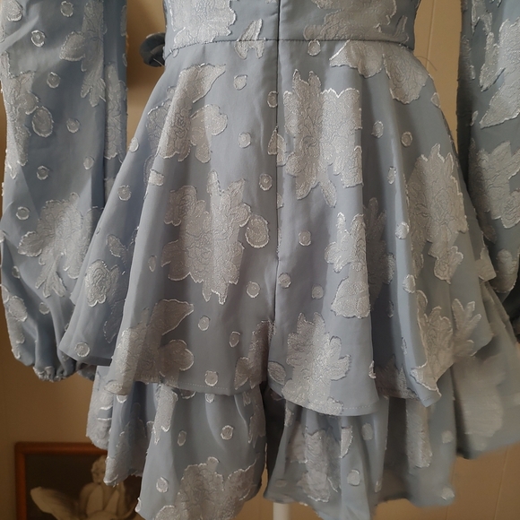 NWT Saints+Screts Blue Floral Tiered Romper Dress with Long Sash Belt SZ Small - Picture 8 of 14